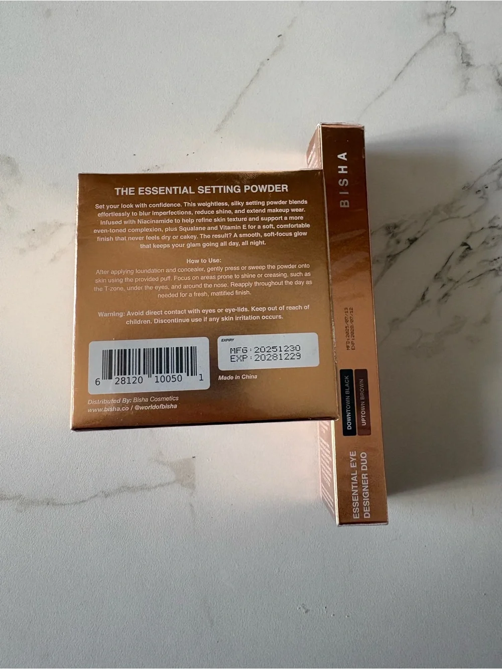 Bisha Tokyo Translucent Setting Powder with brown and black Eye Designer Duo